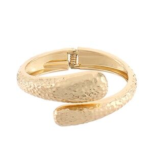 Textured & Graduated Bracelet